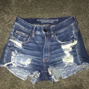 Distress American Eagle shorts